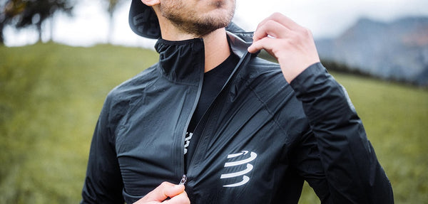 COMPRESSPORT HURRICANE 10/10 GIACCA SOFTSHELL IMPERMEABILE ULTRALEGGERA