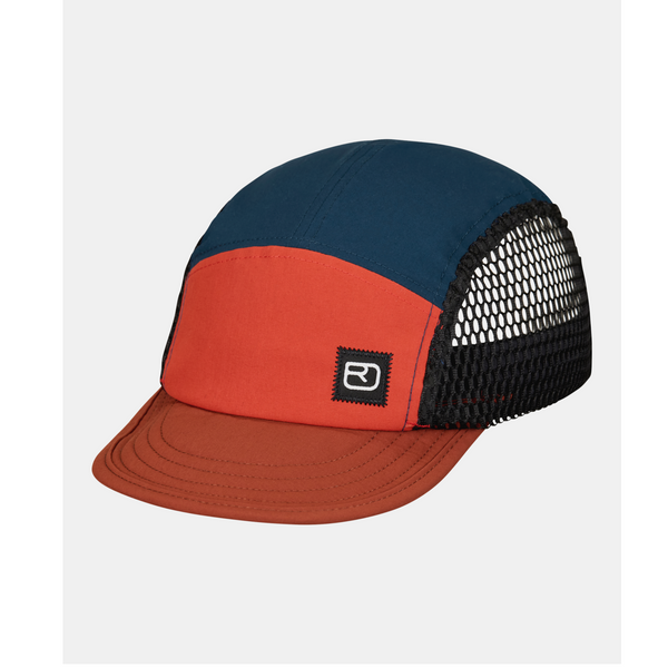 ORTOVOX FAST MOUNTAIN CAP CAPPELLINO LEGGERO, PIEGHEVOLE E SOSTENIBILE PER RIPARARSI DAL SOLE DURANTE LE ESCURSIONI IN MONTAGNA - COLORE: CENGIA ROSSA