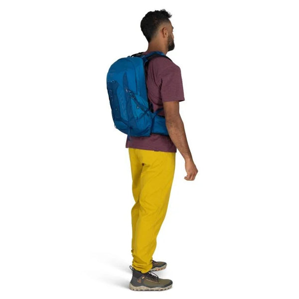 OSPREY TALON 11 ZAINO 11 LITRI LEGGERO E VERSATILE IDEALE PER TREKKING E BIKE