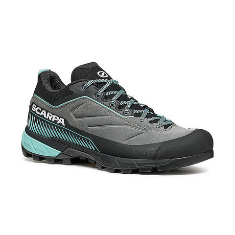 ABBIGLIAMENTO E SCARPE