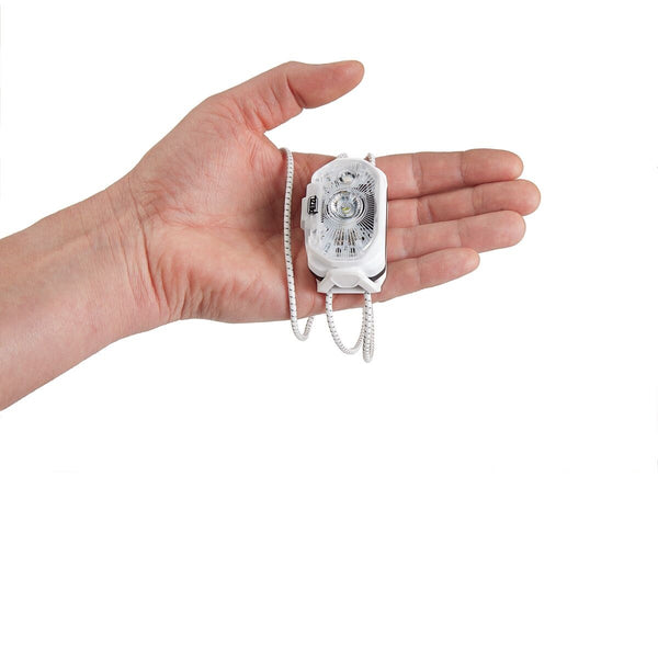 PETZL SWIFT® LT Lampada frontale ultracompatta, leggera e ricaricabile. 380 lumen - DISPONIBILE IN 3 COLORI