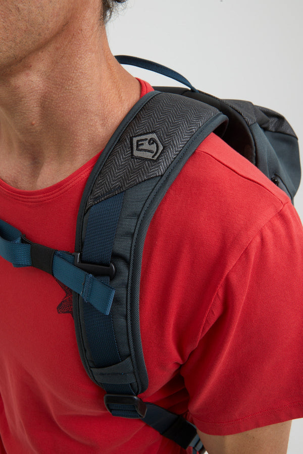 E9 BRSO X BORSA PORTACORDA COMODA E VERSATILE