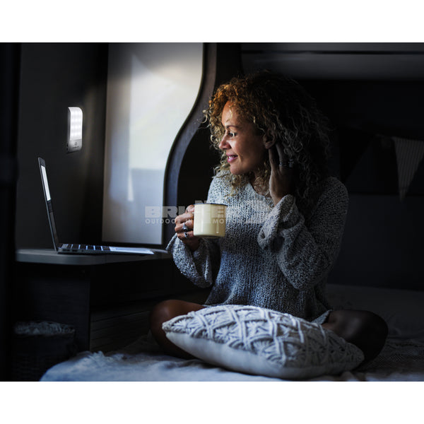 BRUNNER ATHOME LAMPADA LED RICARICABILE DA INTERNO PER CAMPER, VAN E ROULOTTE